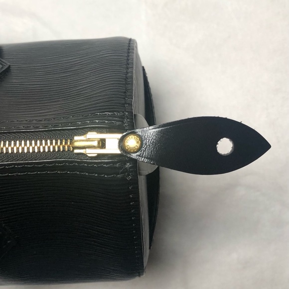 Louis Vuitton Epi Speedy25;Dust Bag,Lock/Key,Twilly,COA/Charm,DateCode-VI0915 - Picture 6 of 17